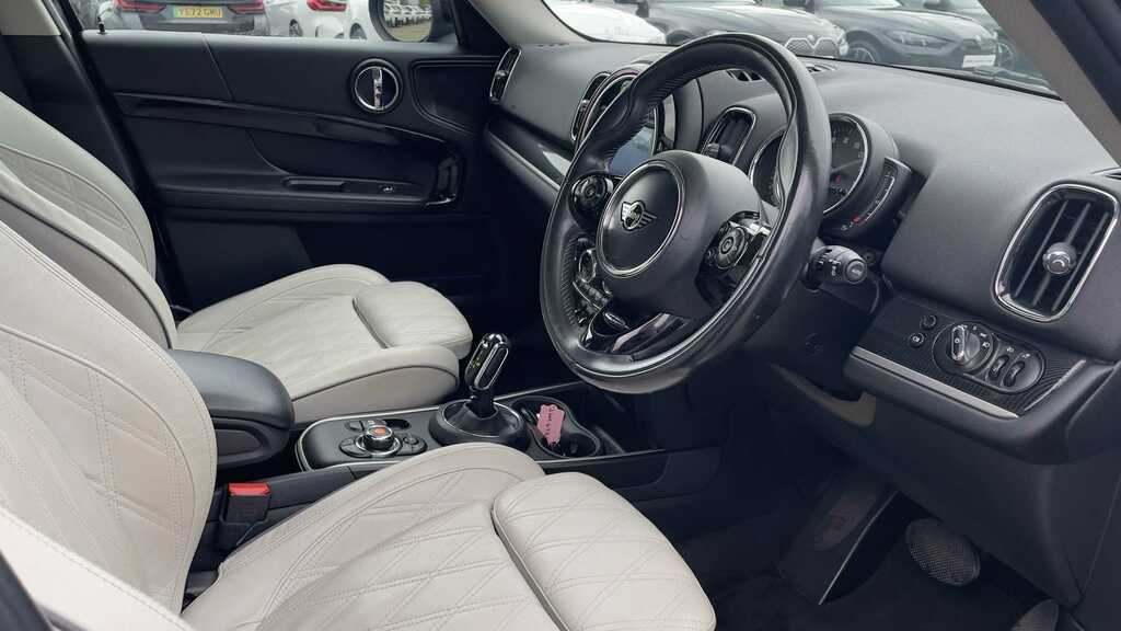 Mini Countryman 2.0 Cooper D Exclusive 2019 Black #5