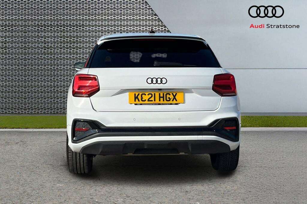 Audi Q2 Q2 Sport 35 Tfsi Red #7