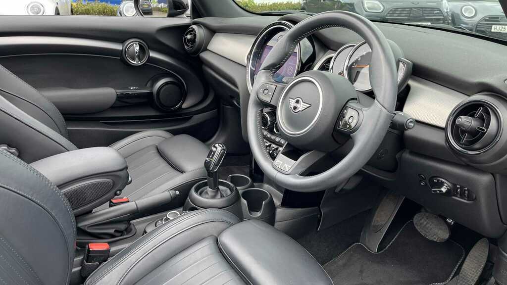 Mini Convertible 1.5 Cooper Exclusive 2022 Black #6