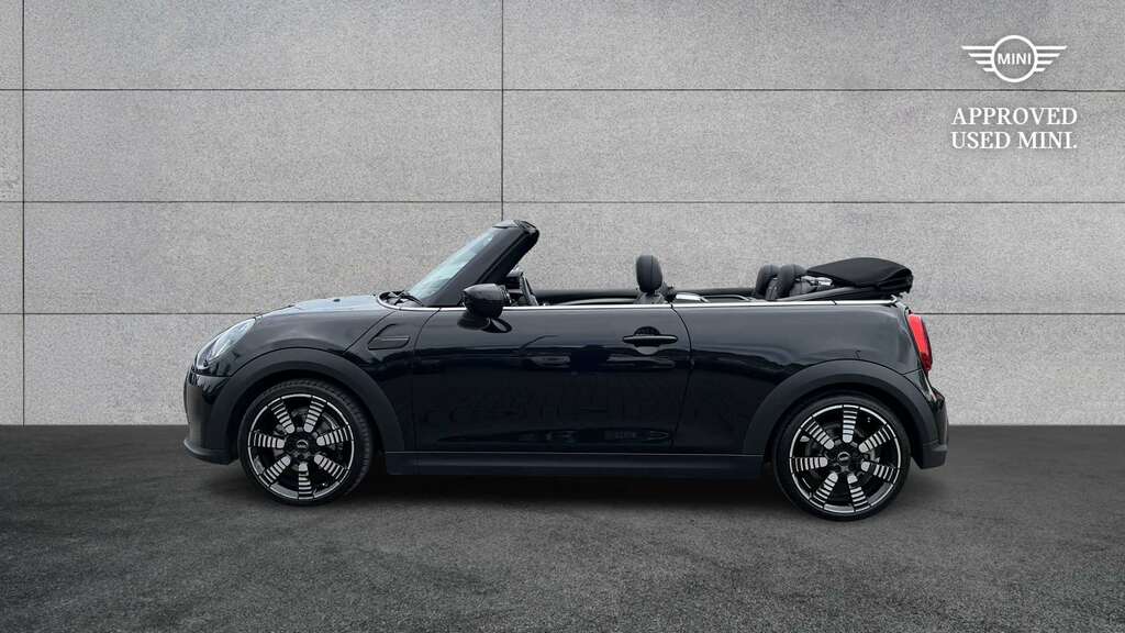 Mini Convertible 1.5 Cooper Exclusive 2022 Black #3