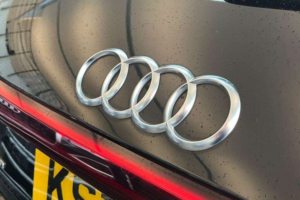 Audi Q3 Audi Sportback 45 Tfsi E Black Edition S Troni Grey #35