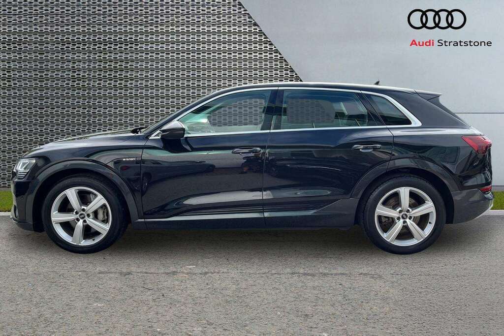Audi Q3 Audi Sportback 45 Tfsi E Black Edition S Troni Grey #8