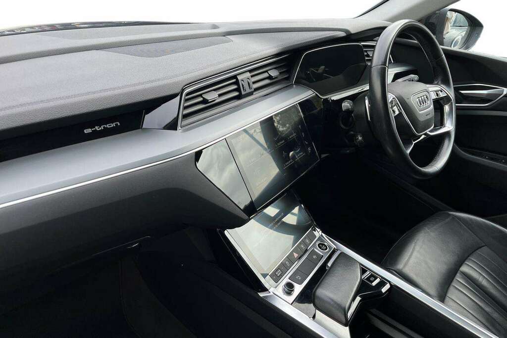 Audi Q3 Audi Sportback 45 Tfsi E Black Edition S Troni Grey #20