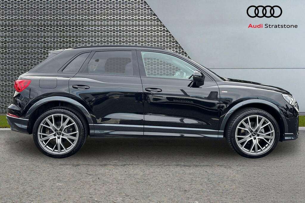 Audi Q3 35 Tfsi Black Edition S Tronic 20 Alloy 202 Black #4