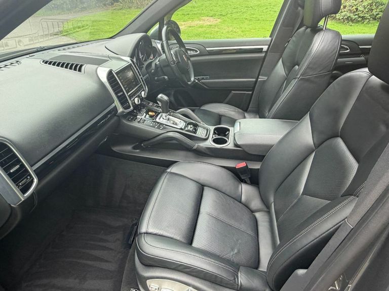Porsche Cayenne 3.0 Td V6 Tiptronic 4Wd Euro 5 Ss White #4