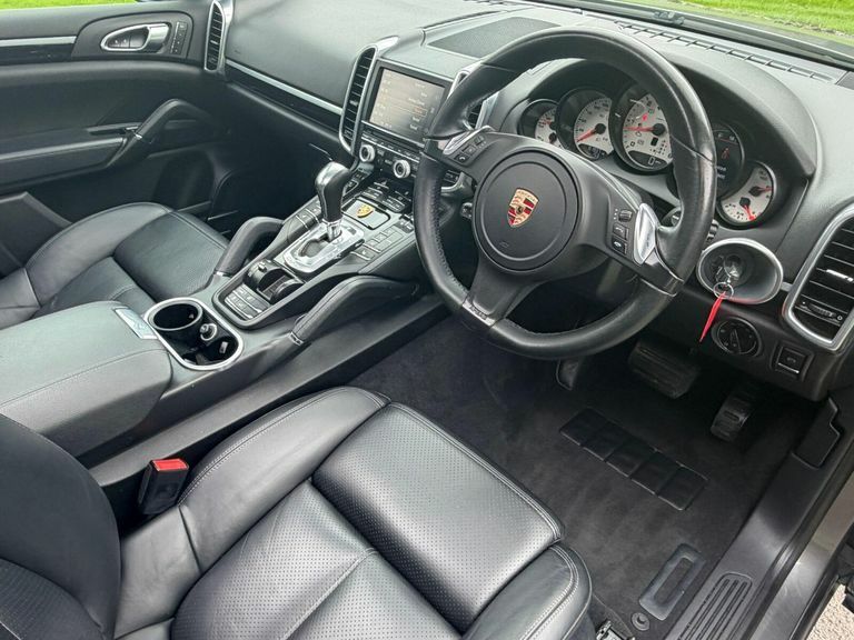Porsche Cayenne 3.0 Td V6 Tiptronic 4Wd Euro 5 Ss White #2