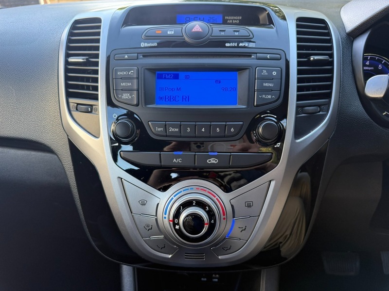 Hyundai Ix20 Se Black #13