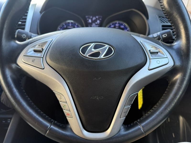 Hyundai Ix20 Se Black #17