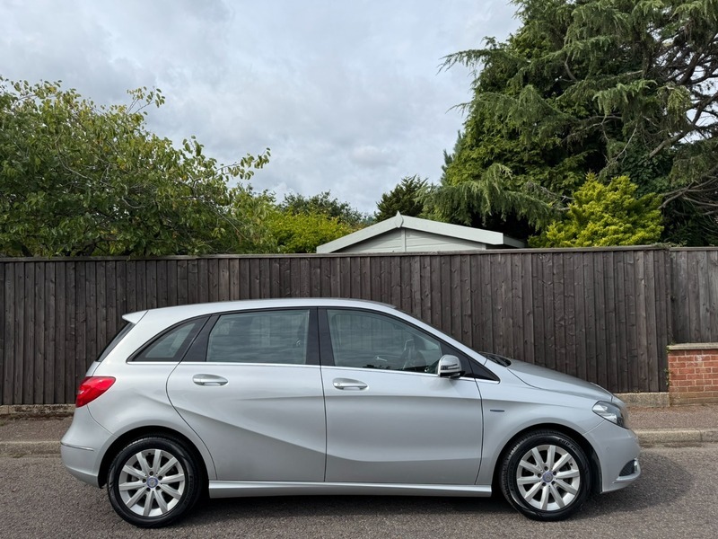 Mercedes-Benz B Class B180 Cdi Blueefficiency Se Silver #2