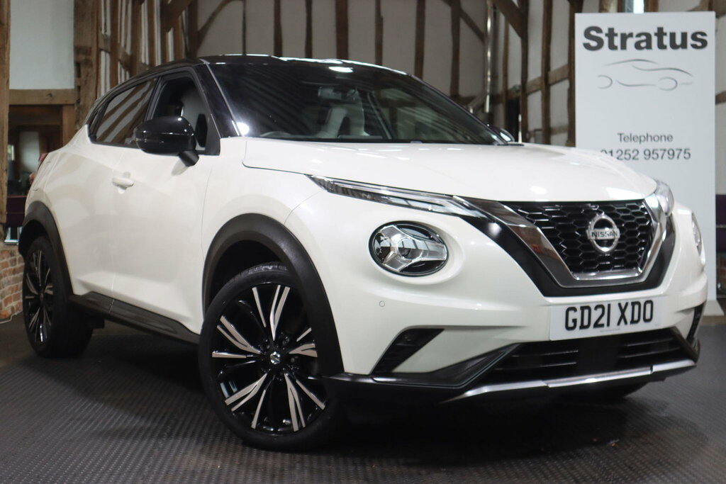 Nissan Juke 1.0 Dig-t Tekna Euro 6 S S White