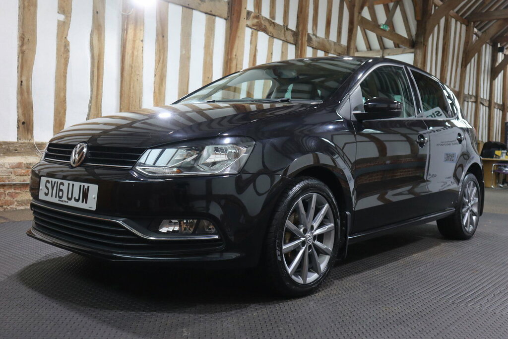 Volkswagen Polo Hatchback Black #9