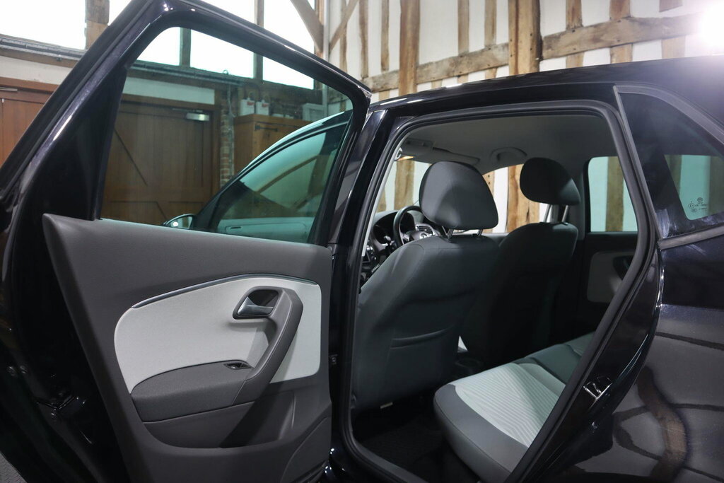 Volkswagen Polo Hatchback Black #29