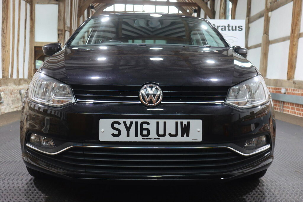 Volkswagen Polo Hatchback Black #8