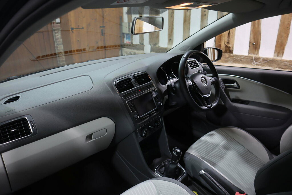 Volkswagen Polo Hatchback Black #28