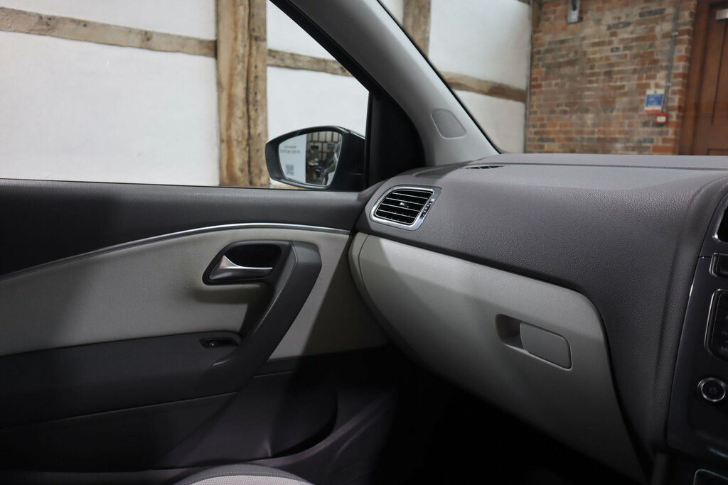 Volkswagen Polo Hatchback Black #55