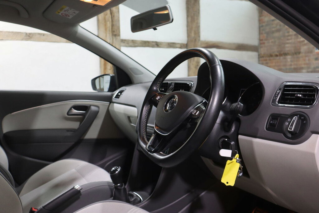 Volkswagen Polo Hatchback Black #17
