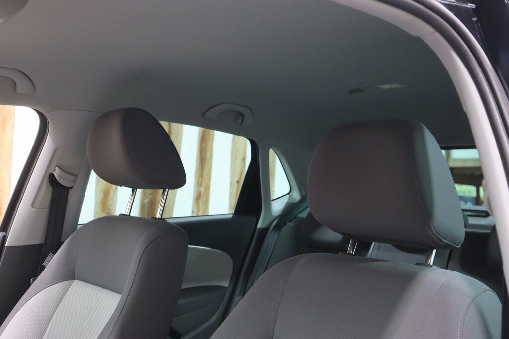 Volkswagen Polo Hatchback Black #25