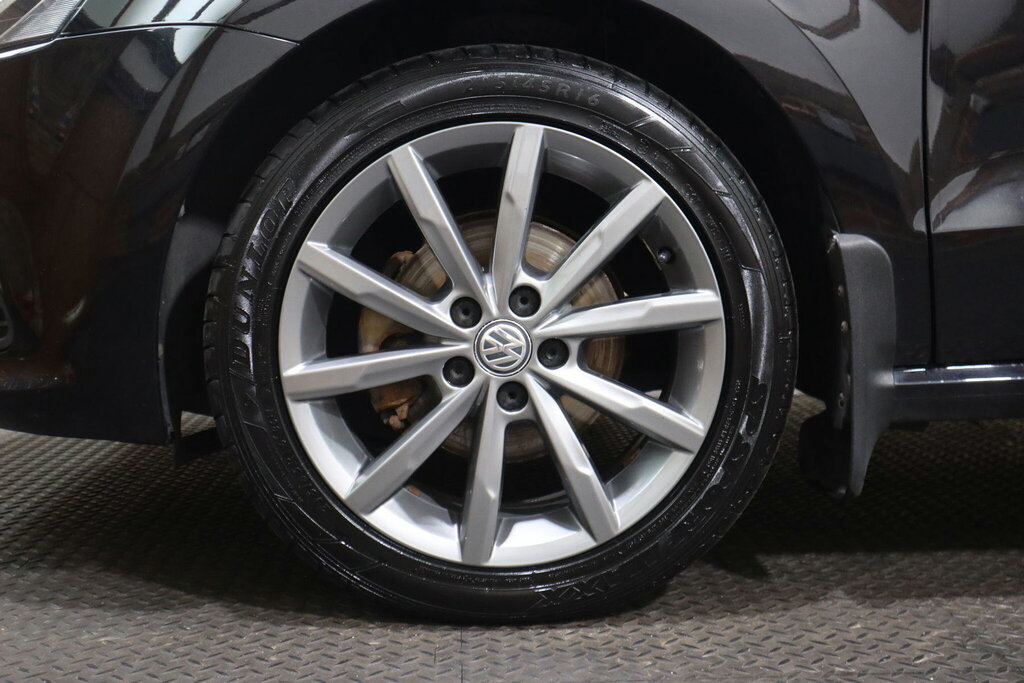 Volkswagen Polo Hatchback Black #10