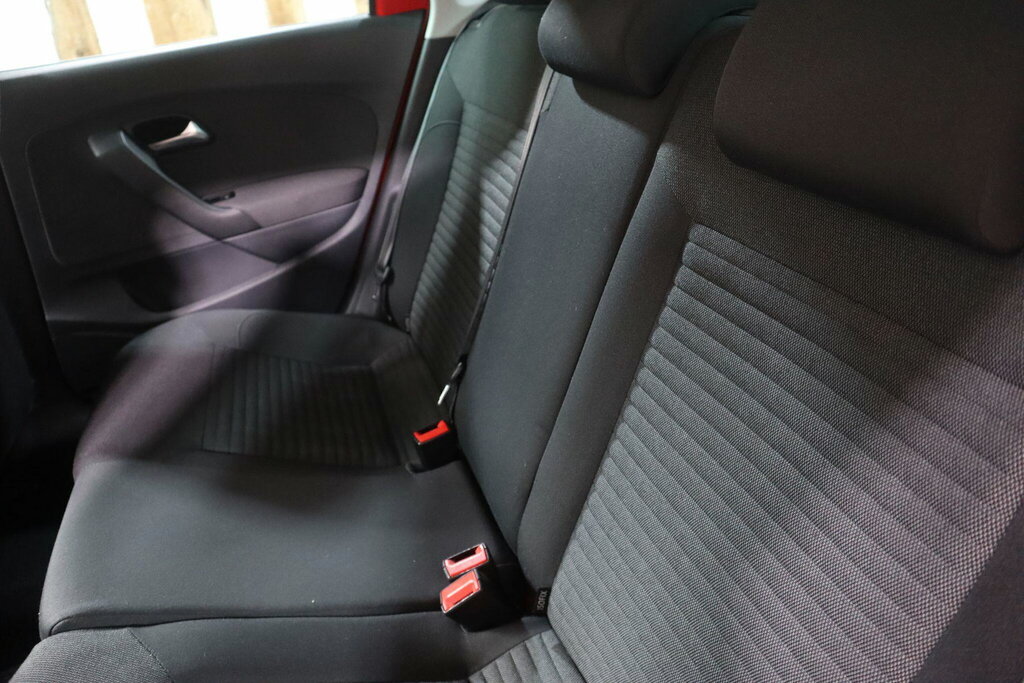 Volkswagen Polo 1.4 Match Hatchback Silver #32