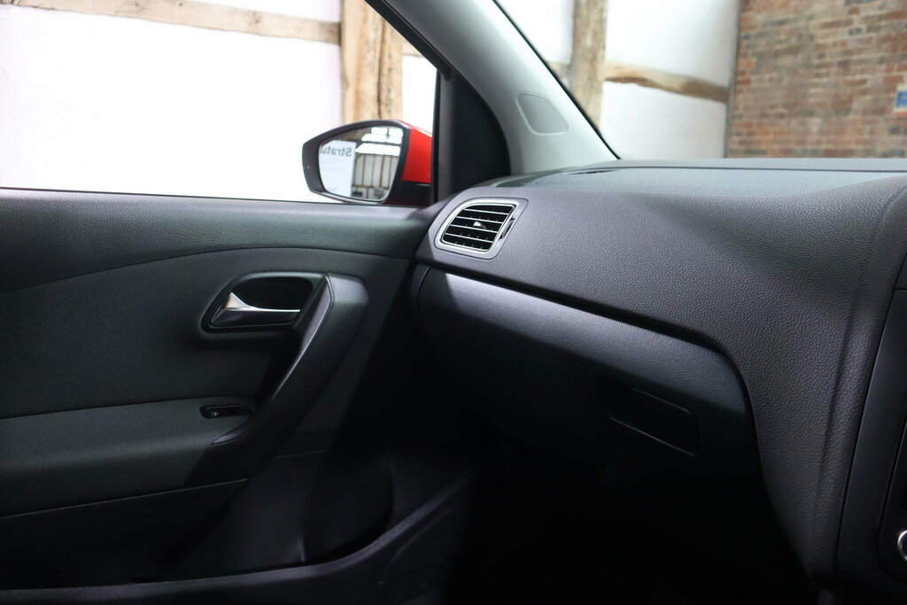 Volkswagen Polo 1.4 Match Hatchback Silver #51