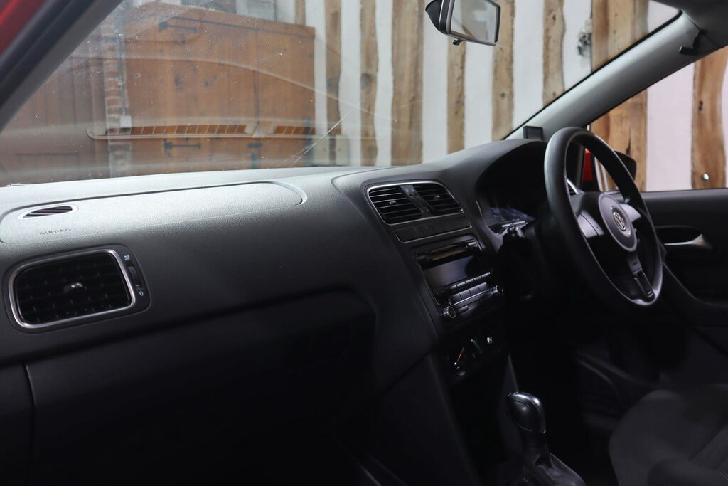Volkswagen Polo 1.4 Match Hatchback Silver #24