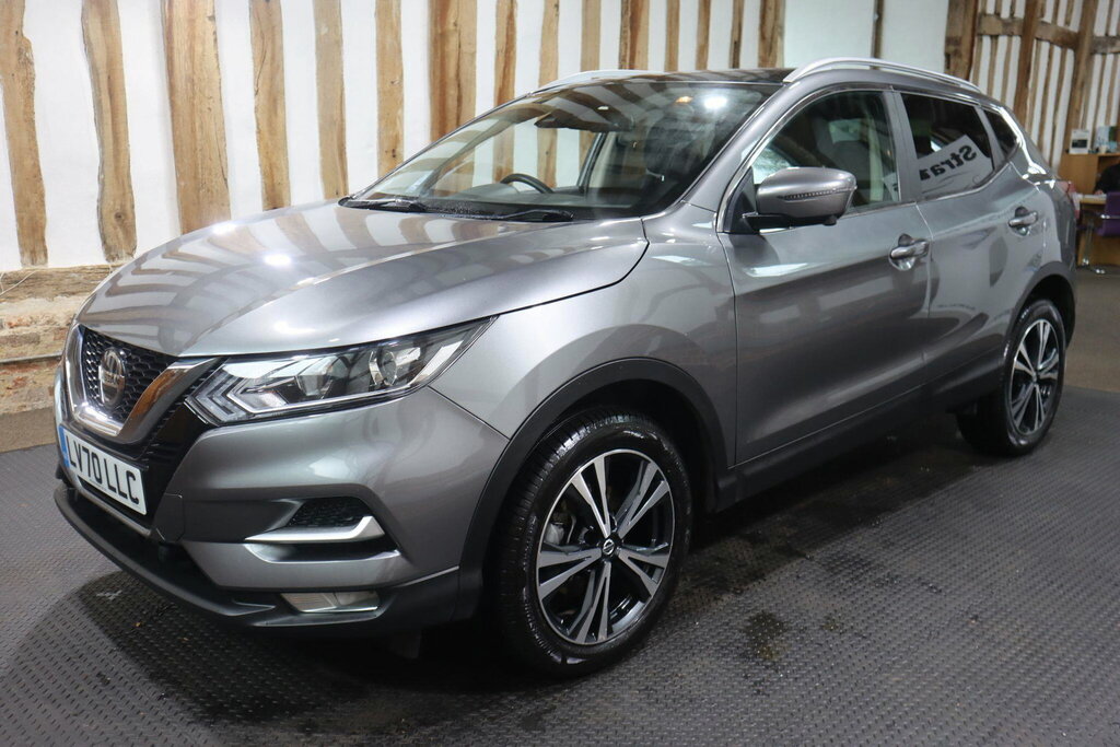 Nissan Qashqai 1.3 Dig-t N-connecta Euro 6 S S Grey #3