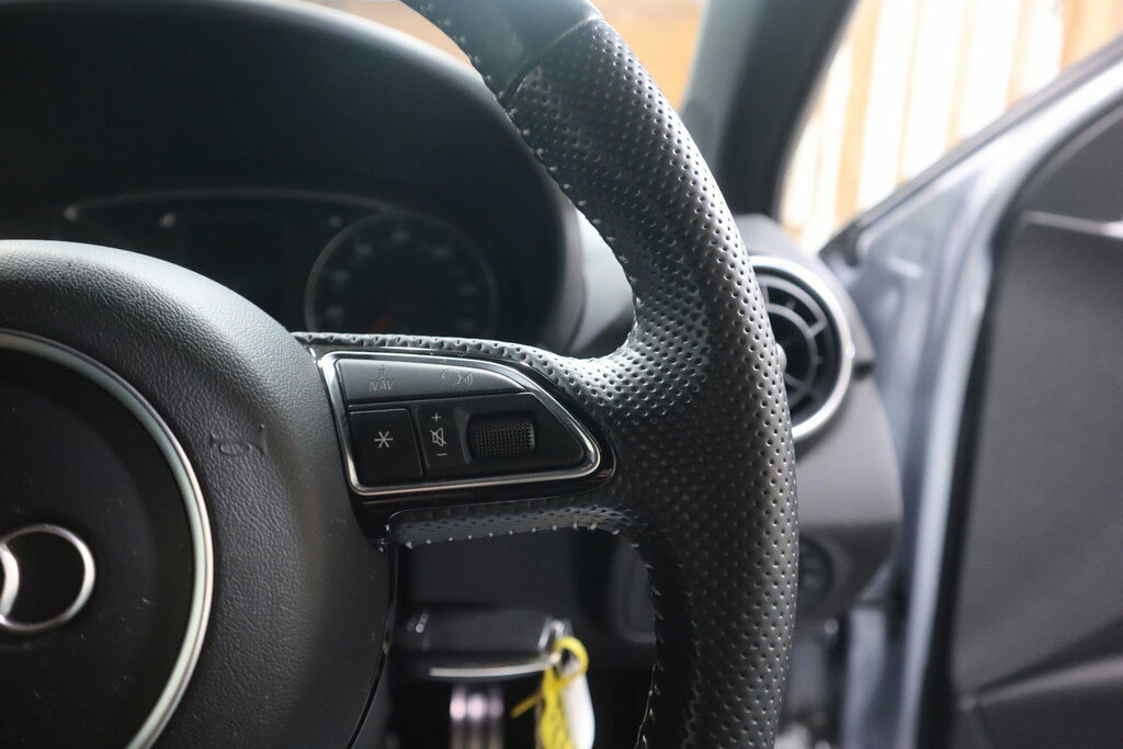 Audi A1 1.6 Tdi Sport Hatchback Silver #25