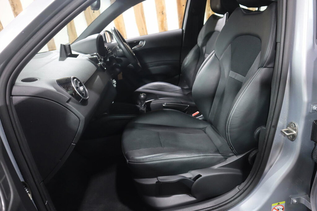 Audi A1 1.6 Tdi Sport Hatchback Silver #33