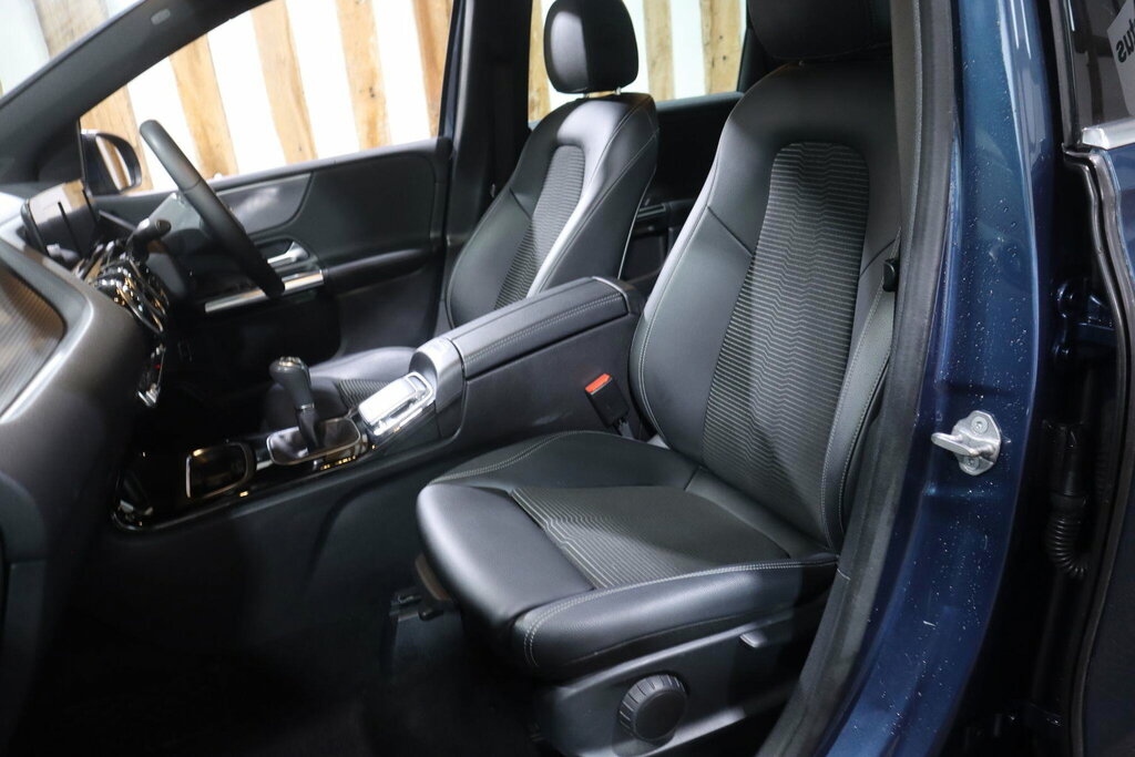 Mercedes-Benz B Class B200 Amg Line White #34