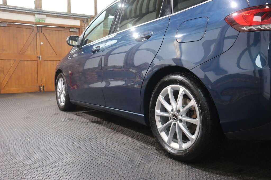 Mercedes-Benz B Class B200 Amg Line White #66