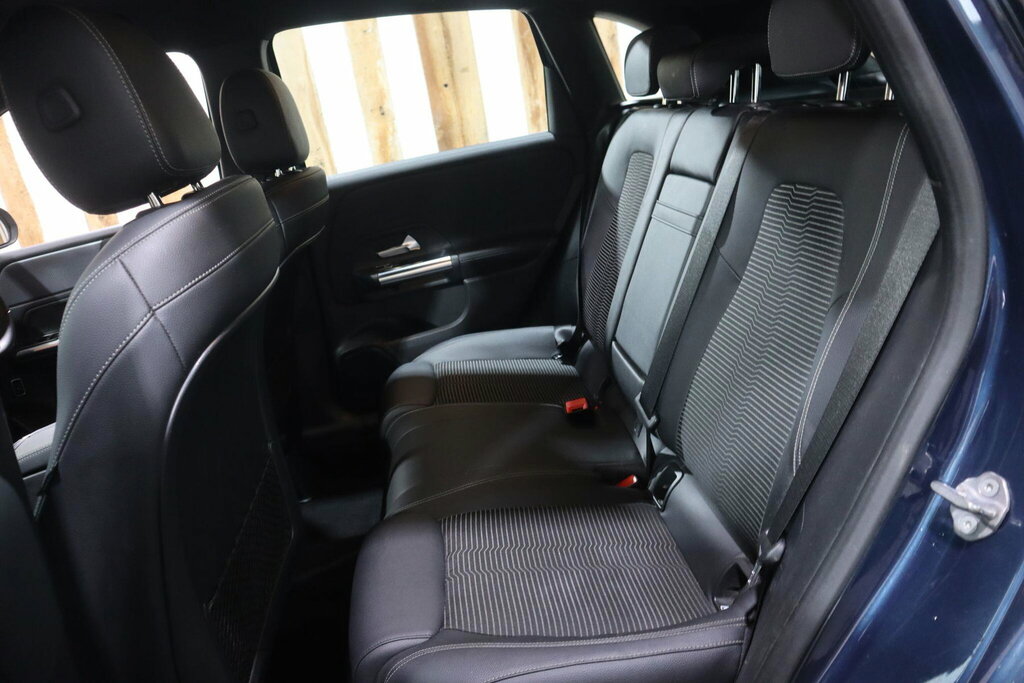 Mercedes-Benz B Class B200 Amg Line White #42
