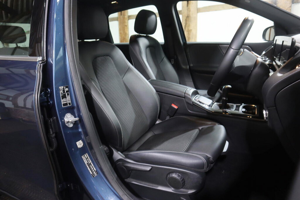 Mercedes-Benz B Class B200 Amg Line White #12