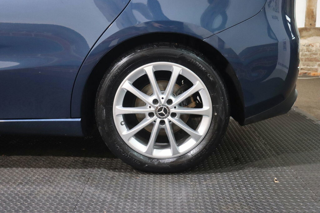 Mercedes-Benz B Class B200 Amg Line White #48