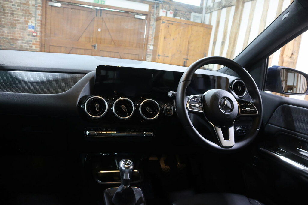 Mercedes-Benz B Class B200 Amg Line White #45