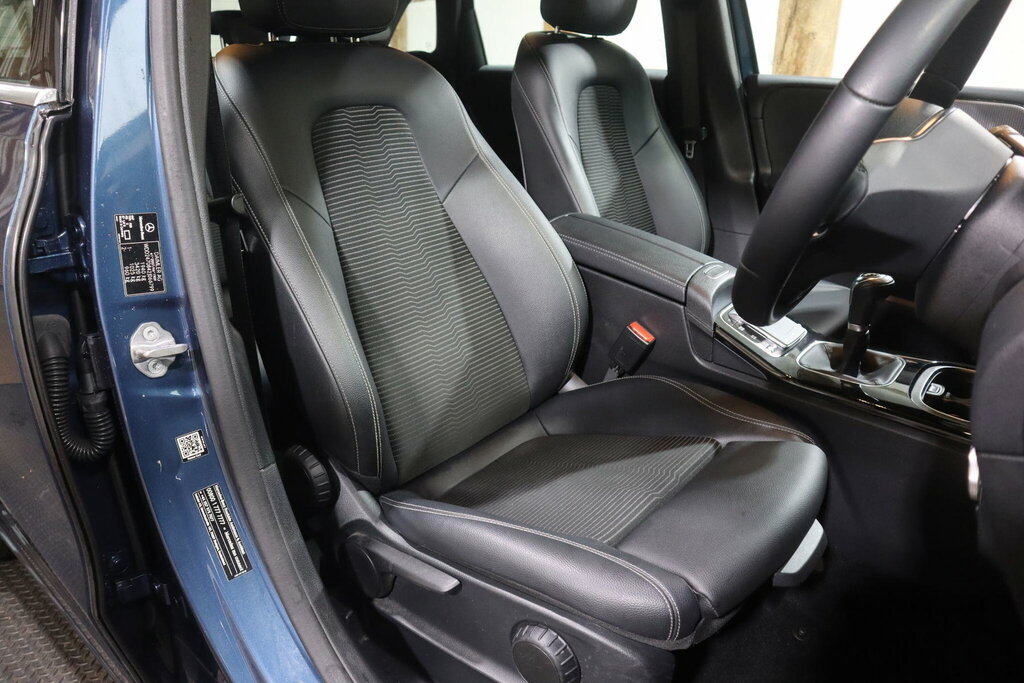 Mercedes-Benz B Class B200 Amg Line White #13