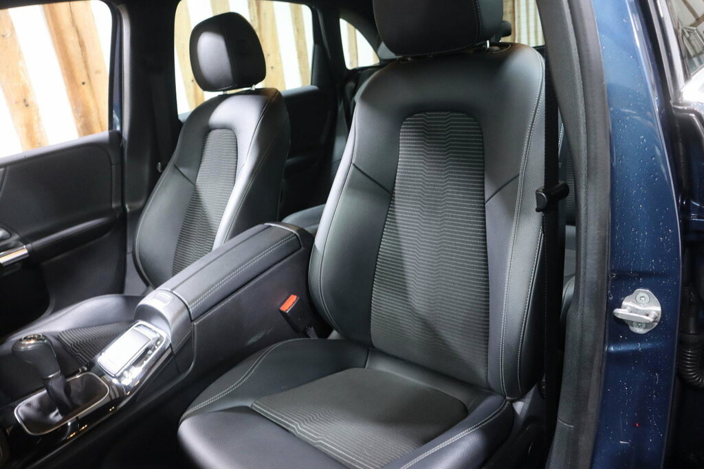 Mercedes-Benz B Class B200 Amg Line White #35