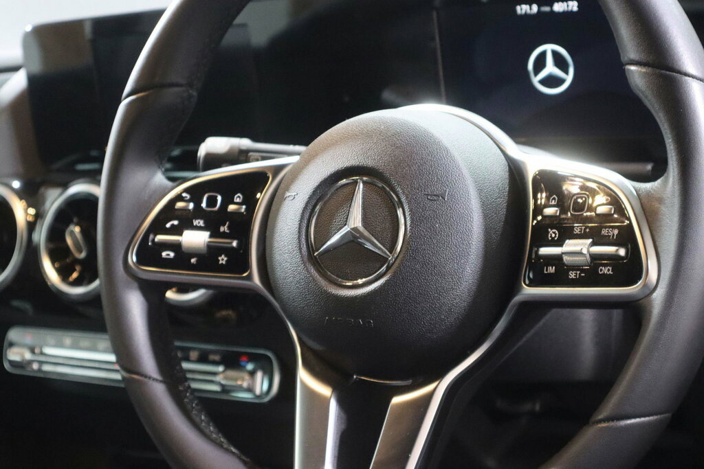 Mercedes-Benz B Class B200 Amg Line White #16