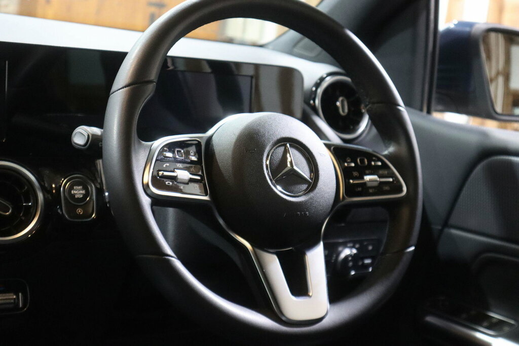 Mercedes-Benz B Class B200 Amg Line White #47