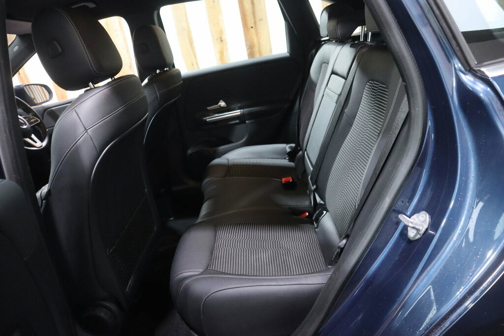 Mercedes-Benz B Class B200 Amg Line White #41