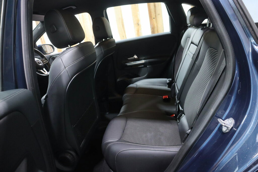Mercedes-Benz B Class B200 Amg Line White #40