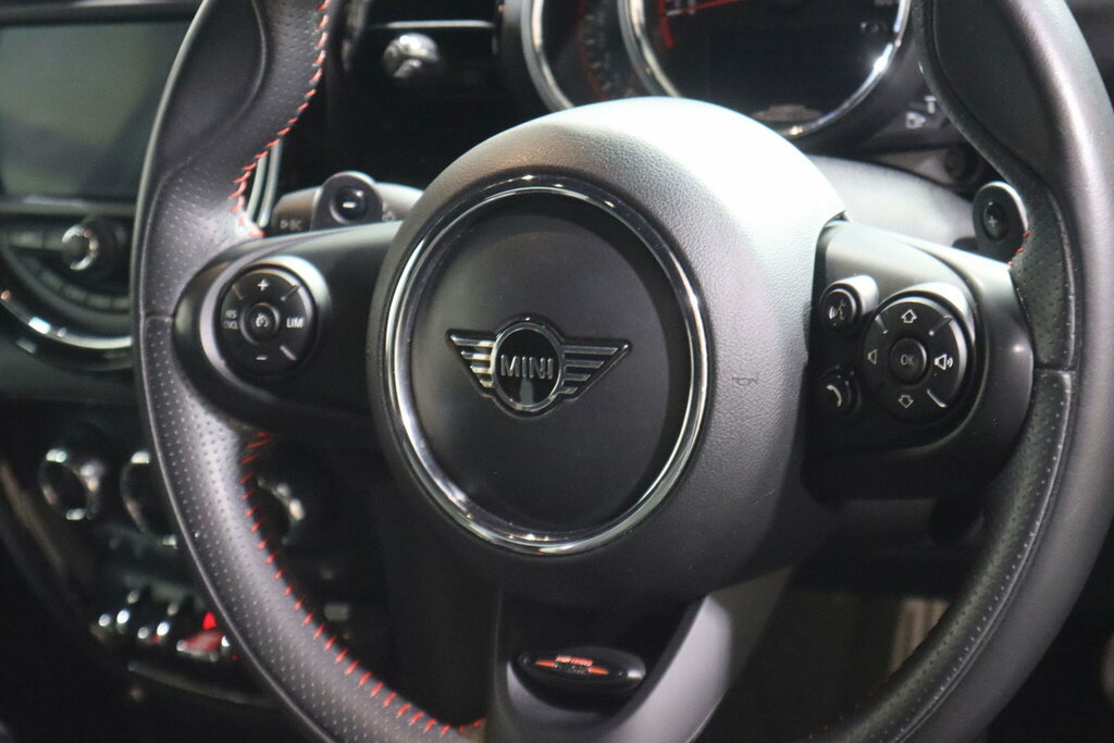 Mini Clubman Cooper Classic Red #16