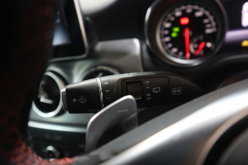 Mercedes-Benz CLA Class Cla 180 Amg Line Black #27