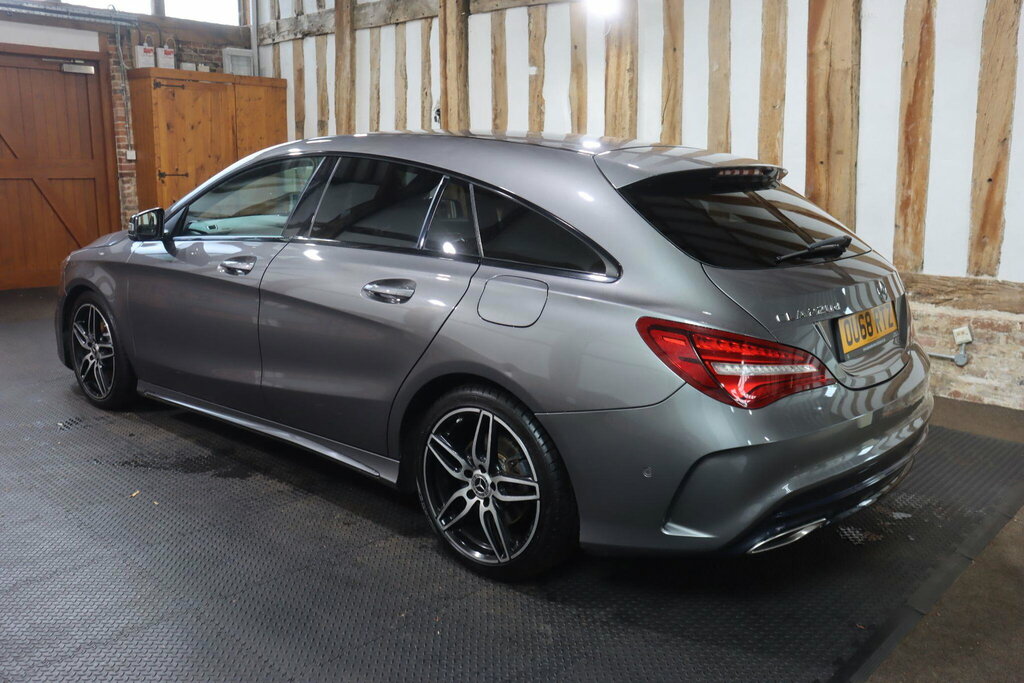 Mercedes-Benz CLA Class 2.1 Cla220d Amg Line Shooting Brake 7G-dct 4Matic Grey #4
