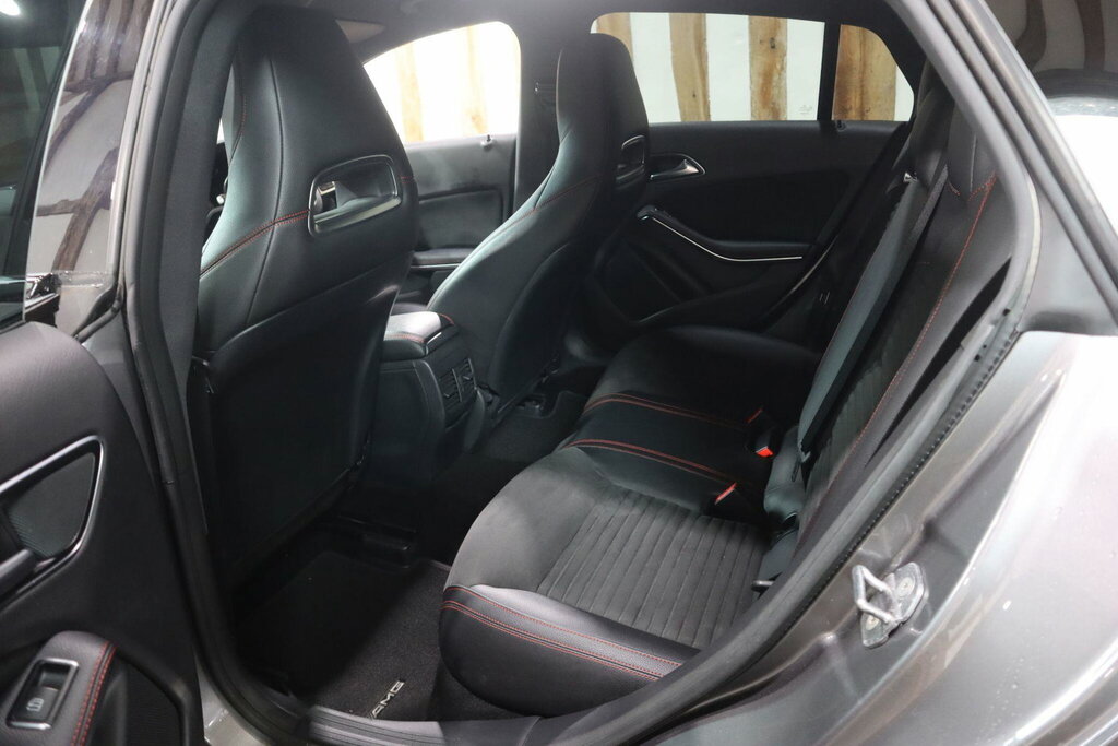 Mercedes-Benz CLA Class Cla 180 Amg Line Black #41