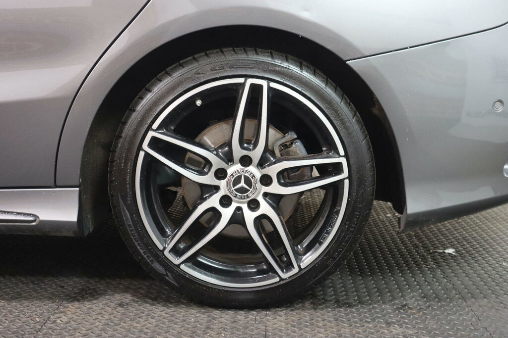 Mercedes-Benz CLA Class Cla 180 Amg Line Black #49
