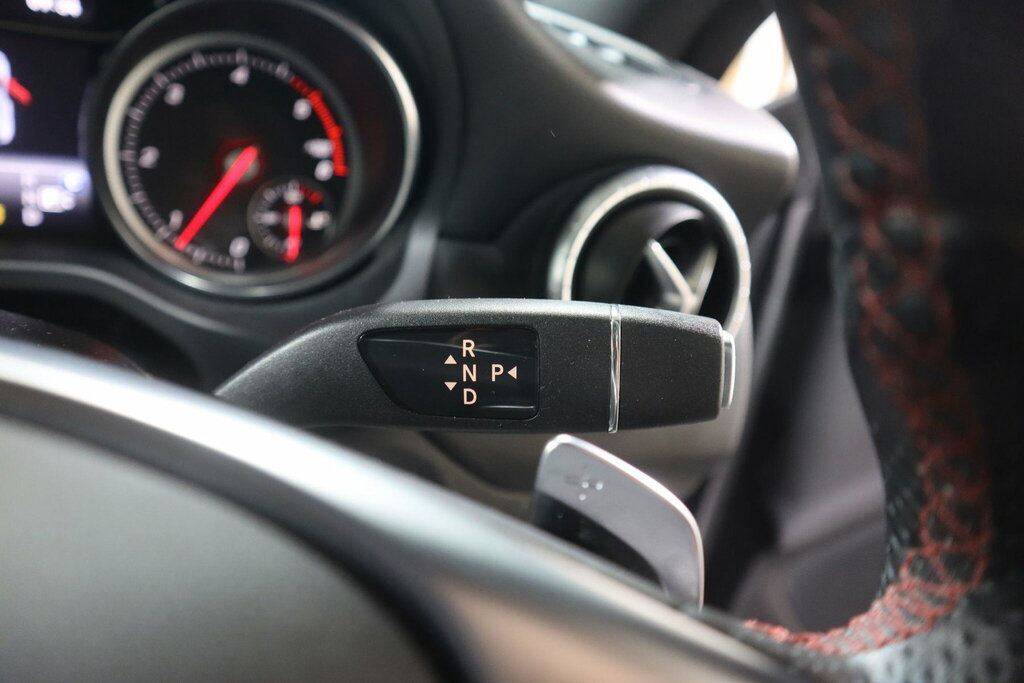 Mercedes-Benz CLA Class Cla 180 Amg Line Black #28