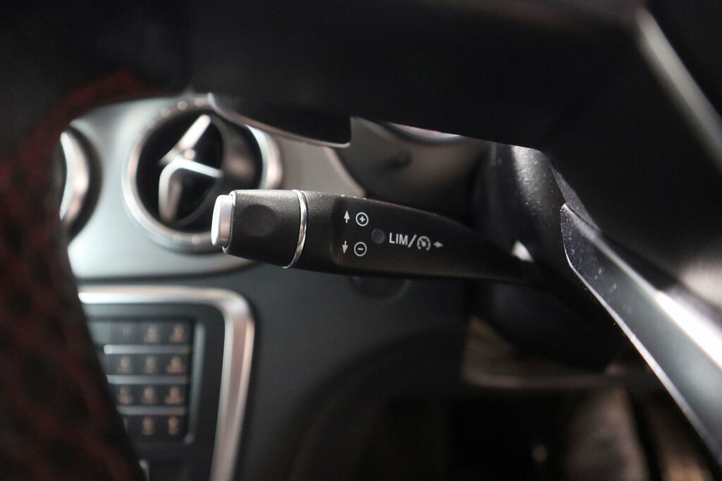 Mercedes-Benz CLA Class Cla 180 Amg Line Black #26