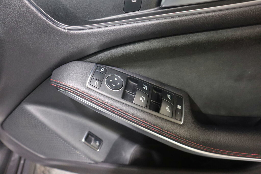 Mercedes-Benz CLA Class Cla 180 Amg Line Black #17