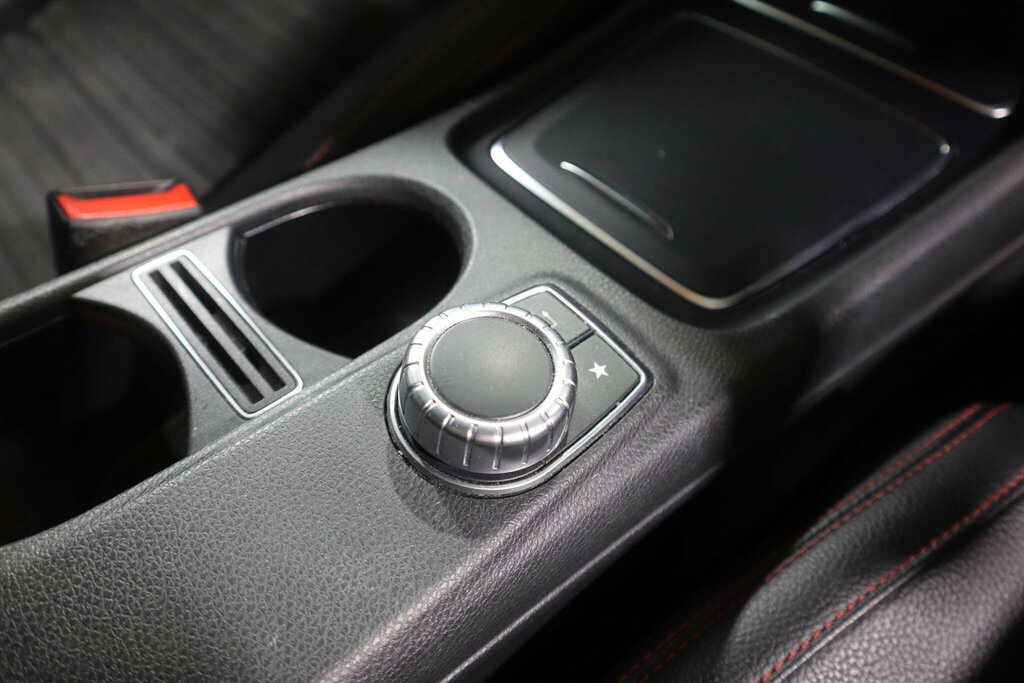 Mercedes-Benz CLA Class Cla 180 Amg Line Black #23