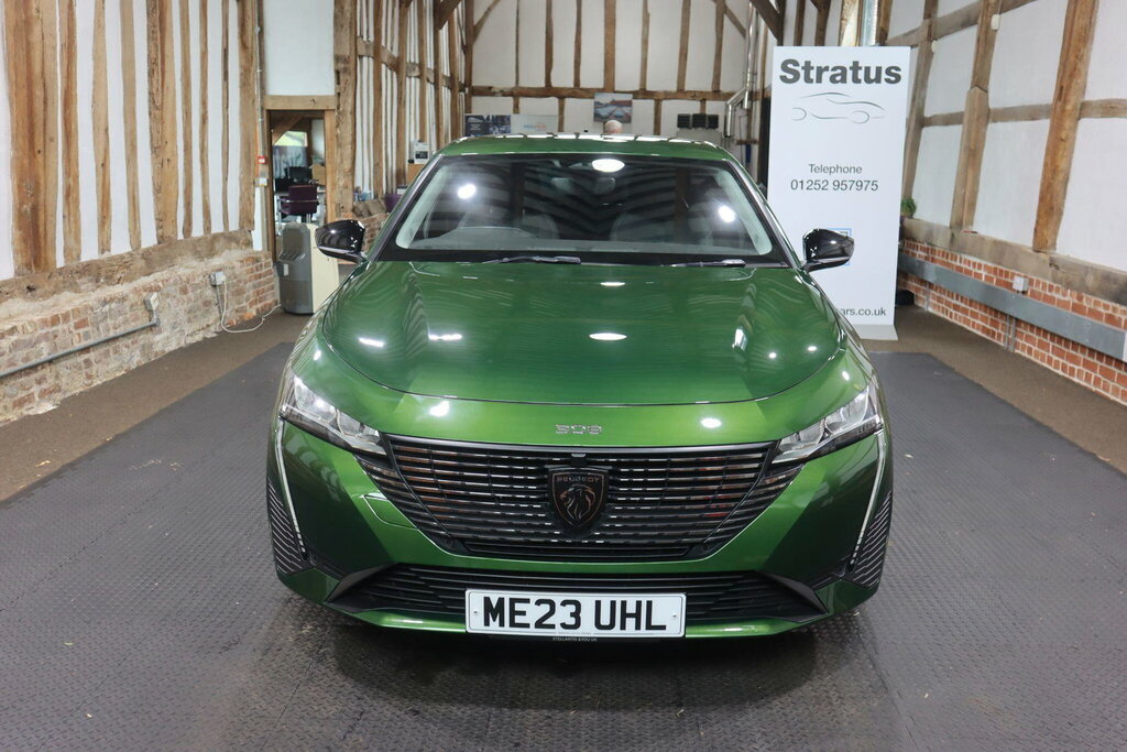 Peugeot 308 1.2 Puretech Allure Premium Eat Euro 6 S S Green #2
